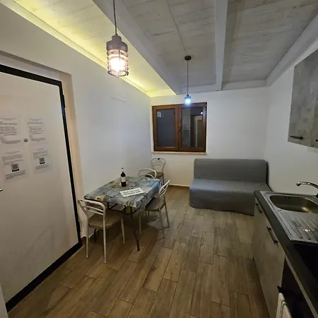Dragona 15 Min Fco 10 Min Ostia Holiday home Acilia